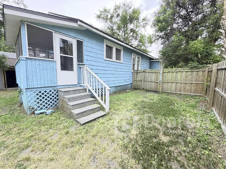 1763 Landon Ave — Photo 15