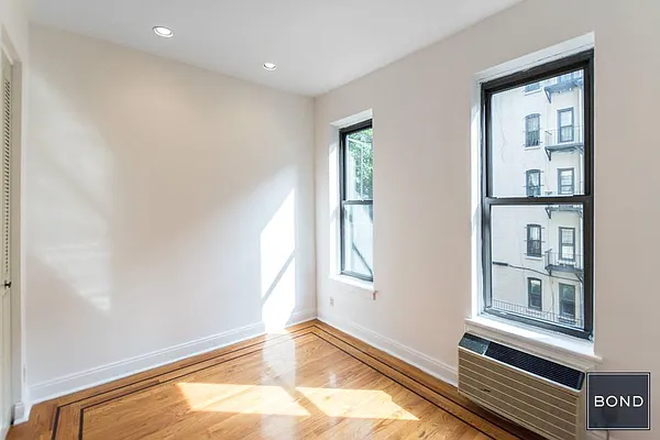 Rented by Bond New York | media 7