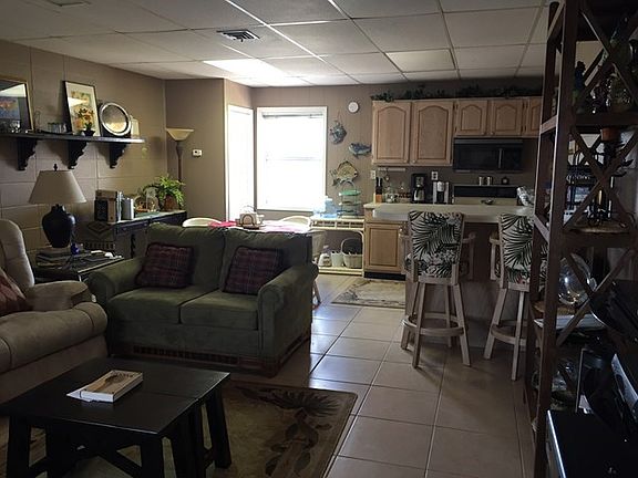 4th image of 200 W Sunny Isle St #201