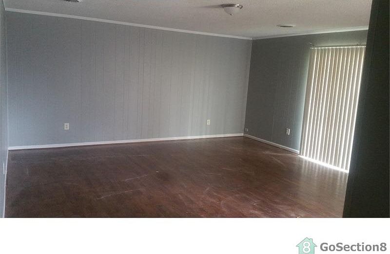 2nd image of 2212 Briar Gate Dr