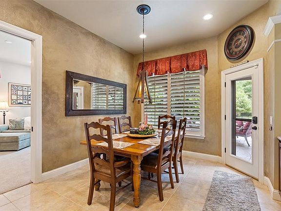 4th image of 1209 Bay Meadows Dr