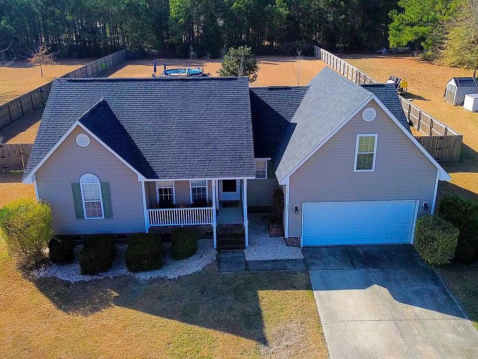 1st image of 327 Oakmont Drive