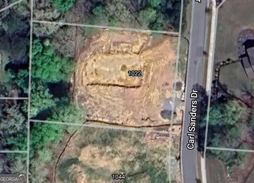 1022 Carl Sanders Dr photo 1