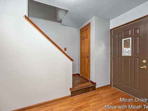 5th image of 475 Harrison St