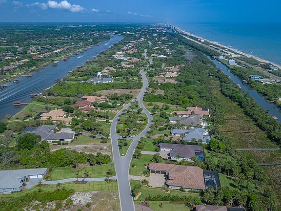 3rd image of 135 Island Estates Pkwy