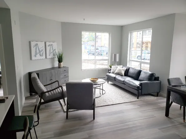 15100 Edmund Dr #107, Surrey, BC V3S 0A8