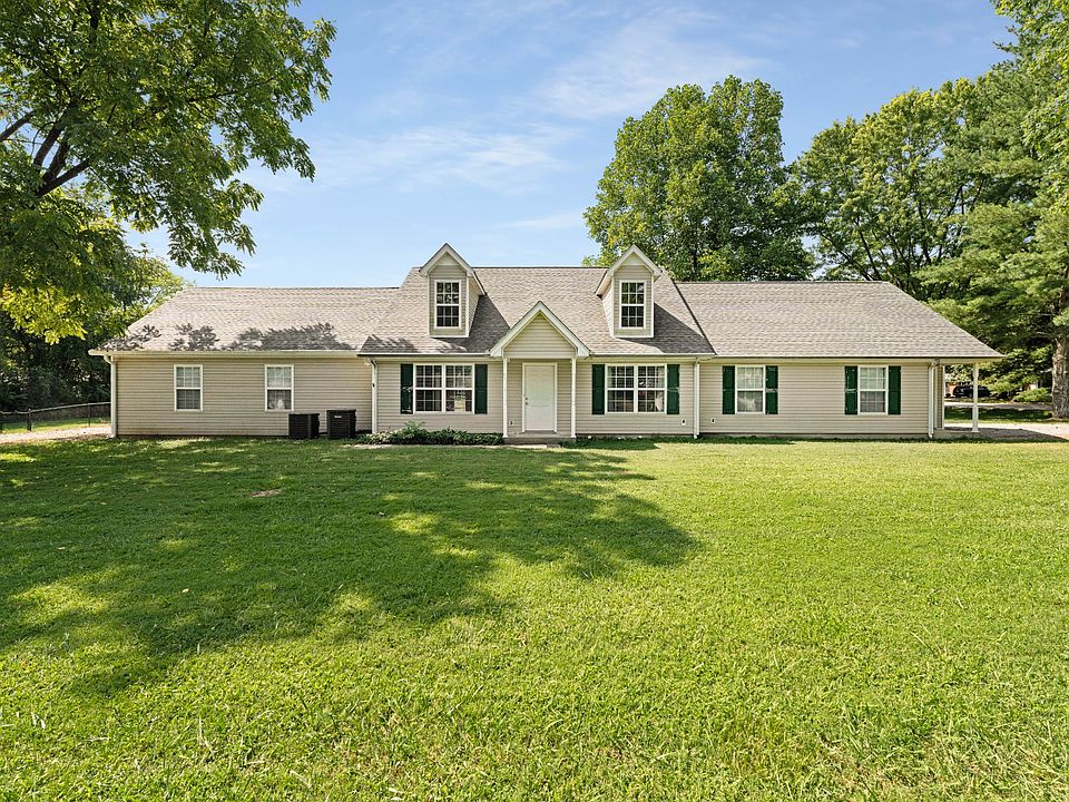 1st image of 202 Grace Ave