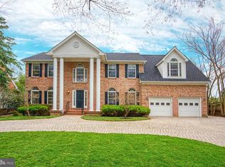 1702 S Arlington Ridge Rd, Arlington, VA 22202