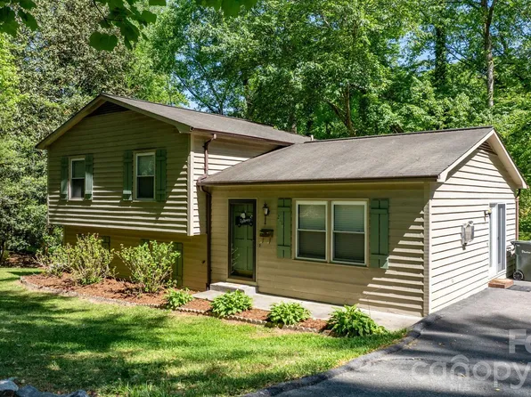 216 Davis Dr, Morganton, NC 28655