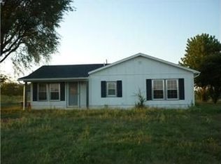 32790 W 363rd St, Osawatomie, KS 66064