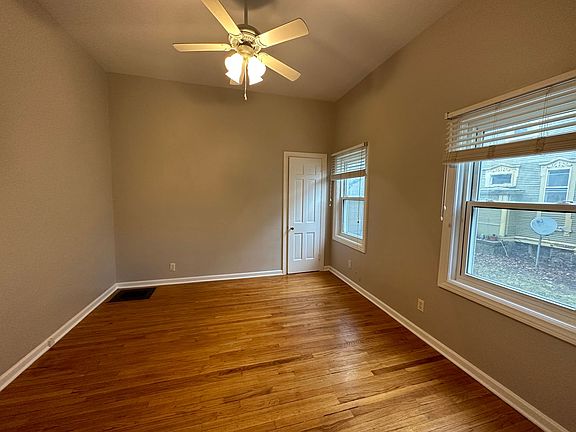 5th image of 235 Crescent St NE APT 5