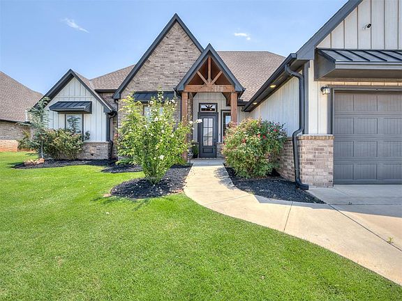 3rd image of 4844 Constitution Ln