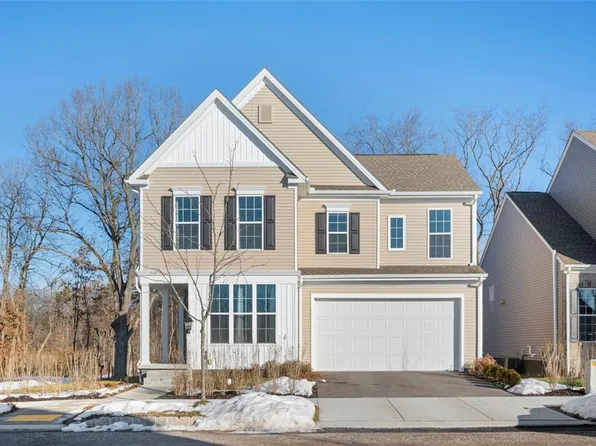 722 Withers Park Dr, Cranberry Township, PA 16066