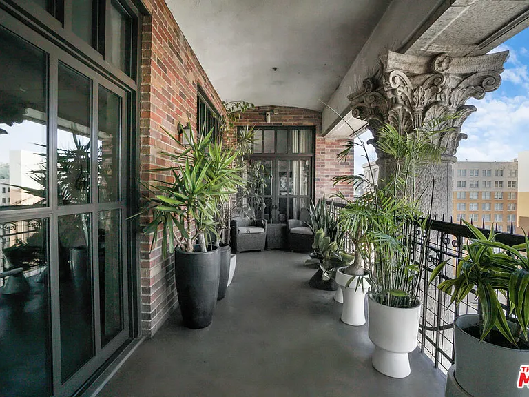 1645 Vine St #1007 — Photo 18