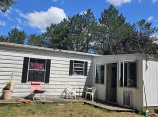 10455 N Hayes Ln, Carp Lake, MI 49718