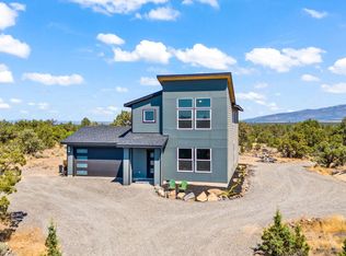 5105 SE Sunny Sage Way, Redmond, OR 97756