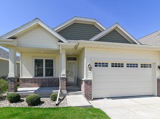 6795 Village Walk Ln, Deforest, WI 53532