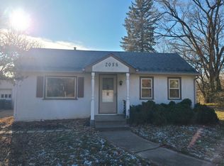 2086 Flanders Rd, North Saint Paul, MN 55109