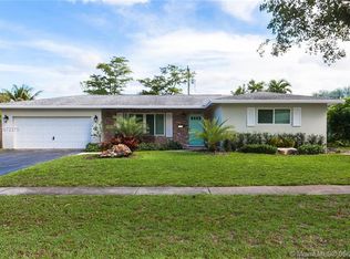 5490 SW 8th St, Plantation, FL 33317