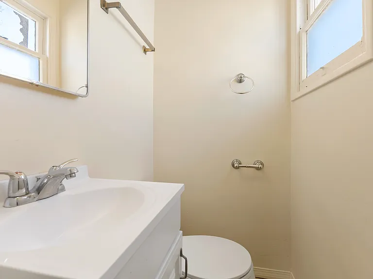 5625 Gables St — Photo 5