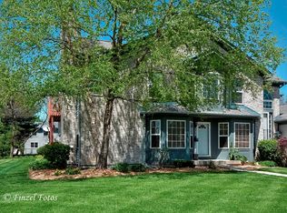 734 Kresswood Dr #734, McHenry, IL