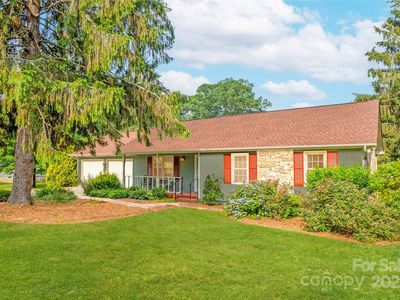 235 Lyndale Rd, Hendersonville, NC, 28739