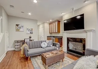 653 W Belmont Ave #1 — Photo 7