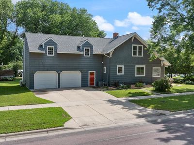 901 N 4th St, Marshall, MN, 56258