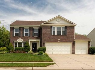 13959 Meadow Lake Dr, Fishers, IN 46038