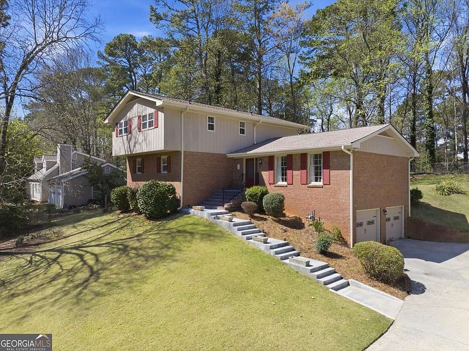 1st image of 2629 Kensington Dr