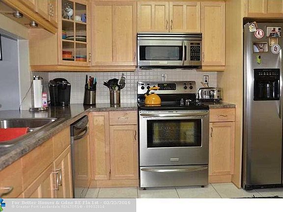 4th image of 100 NW 76th Ave APT 410