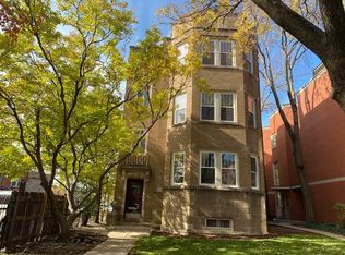 245 S Maple Ave APT 3, Oak Park, IL 60302