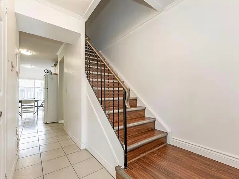 121 University Ave E #64 — Photo 13