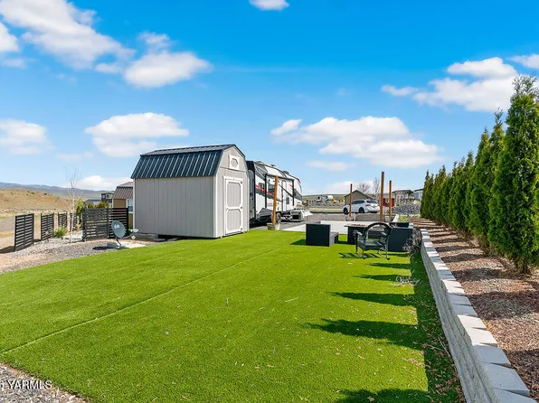 2945 Naches Wenas Rd #5, Selah, WA 98942