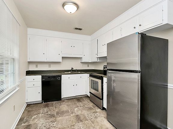 4th image of 8201 Hembywood Dr