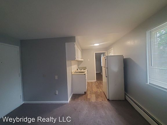 4th image of 2842 Montana Ave #13
