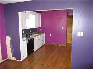 2nd image of 815 Saint Nicholas Ave