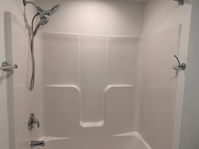 95 Troup St #5 — Photo 36