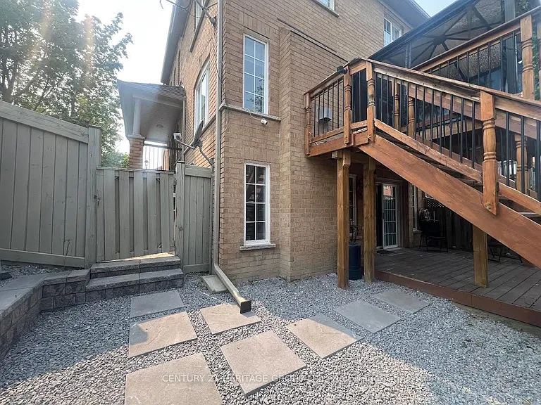 109 Bonshaw Ave — Photo 13