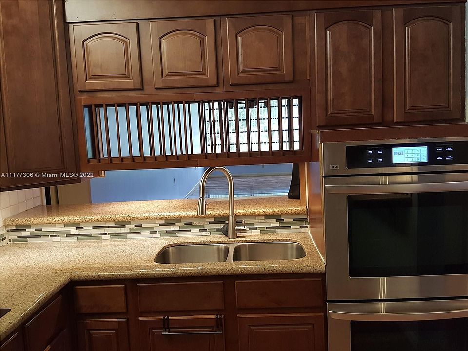 1st image of 1705 Whitehall Dr APT 202