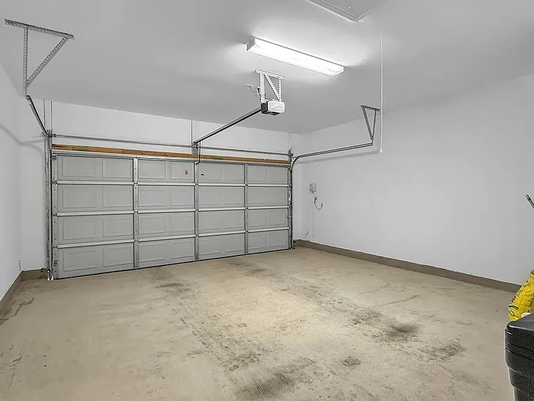 2608 Emerson Trl — Photo 27