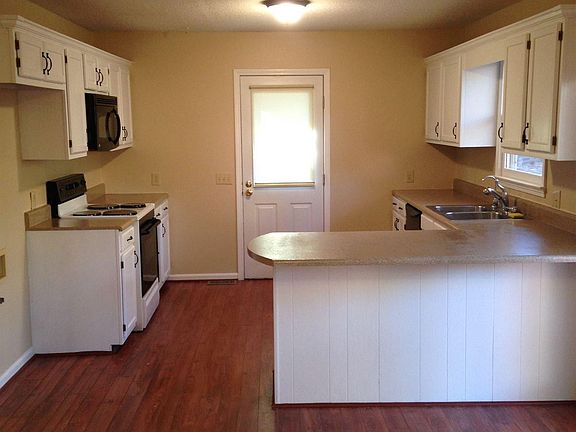 5th image of 362 Moosewood Dr