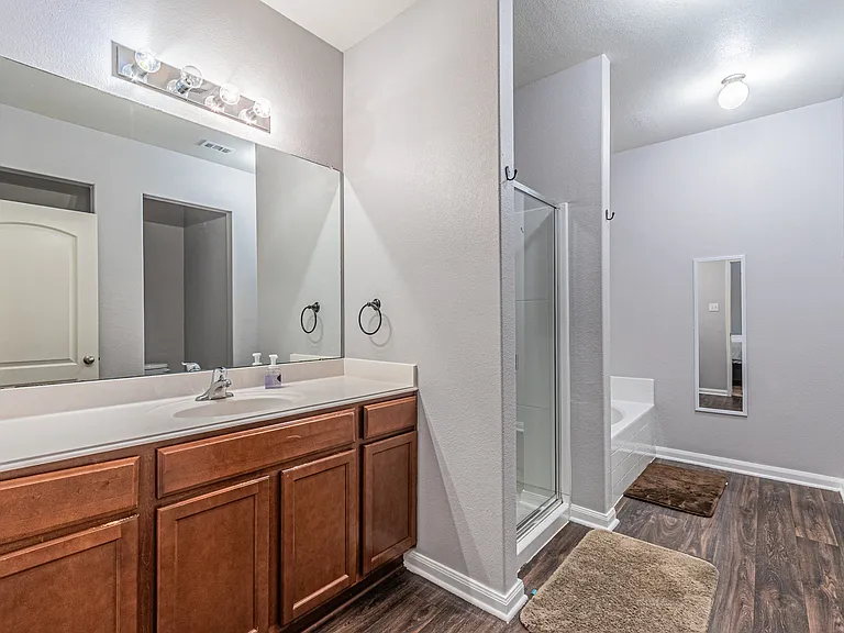 1313 Briercrest Dr — Photo 39