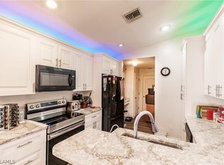 918 NE Juanita Pl, Cape Coral, FL 33909