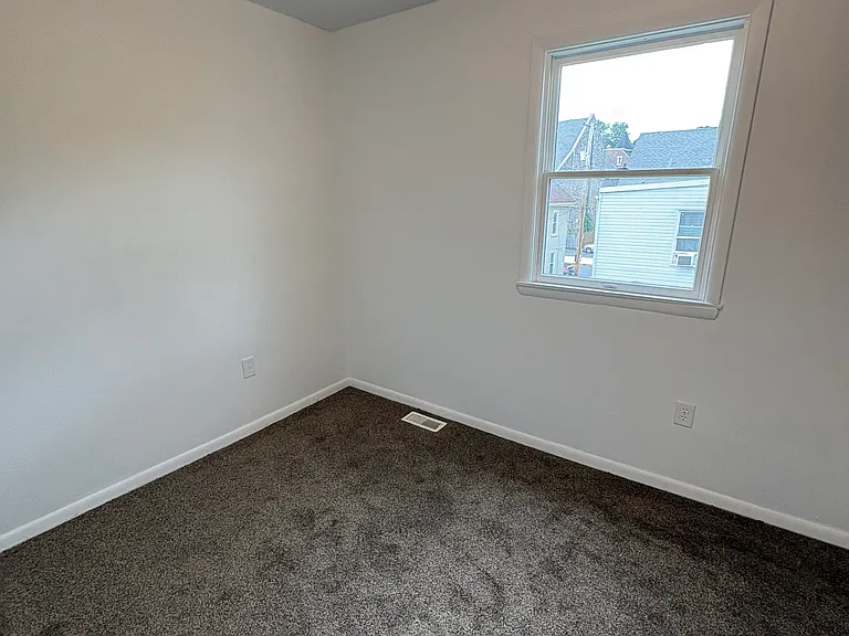 226 Mulberry Al — Photo 9
