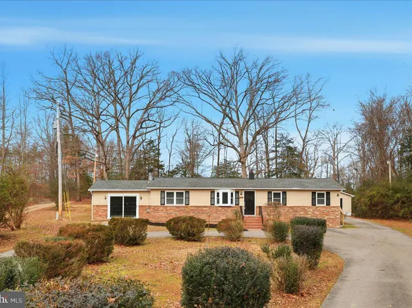 8710 Sum Pl, Charlotte Hall, MD 20622