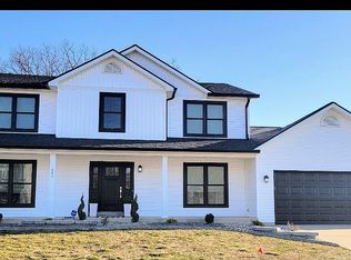 640 Big Bend Dr, Wentzville, MO 63385