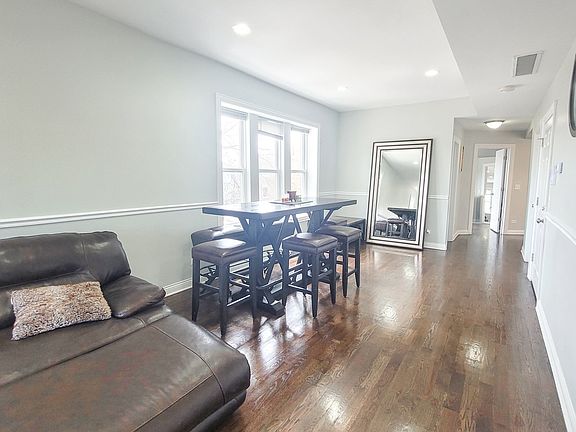 5th image of 1300 N Western Ave #1300-3F