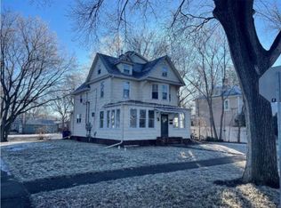 602 9th St S, Moorhead, MN 56560