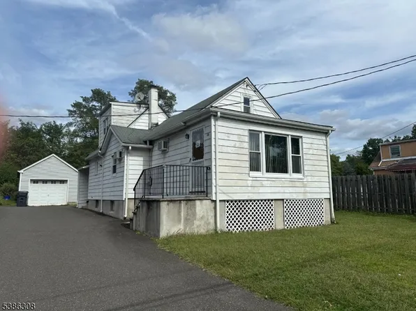 102 Pine St, Bridgewater Twp., NJ 08807